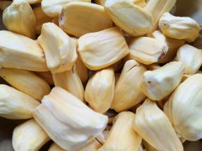 准备好菠萝蜜。