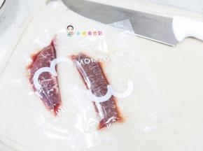 牛肉我这个冷冻的先提前一天放冷藏解冻，或者流动水冲快速解冻