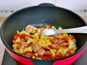 按个人口味加入盐。