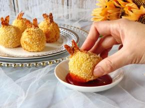 蘸番茄酱吃好美味！