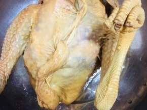 用牙签固定封口！