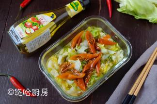 隔夜后的大头菜就可以吃了，下粥下饭小菜，口感脆脆的，酸甜可口开胃。腌渍一夜若感觉大头菜还有生味的话，可继续腌渍，时间再延长半天或一天。