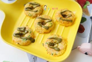 一定要小火不然很容易黑，如果火太大可以中途关火