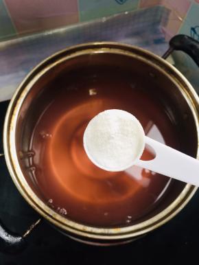 放入35克白凉粉！