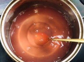 用勺子搅拌均匀！