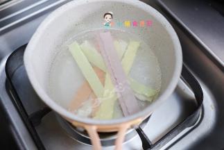 锅里加水煮熟捞出备用