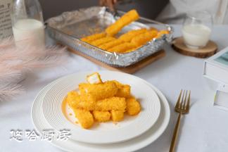 到时间后取出炸蓝，炸牛奶就做好了，真的是无油炸，一滴油都木有用。