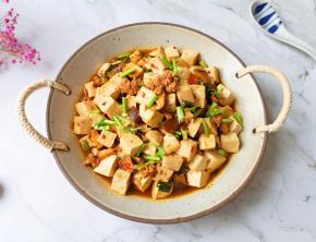 上米饭开吃啦！