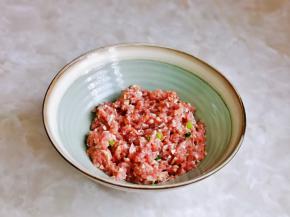 充分搅拌均匀，放旁边备用。