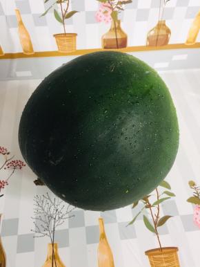 西瓜清洗干净备用！