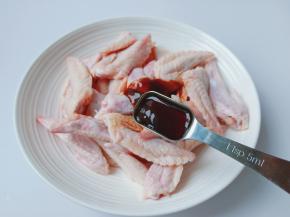 加上蚝油与十三香。