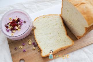 常温保存最好切一片吃一片，这样不容易老化