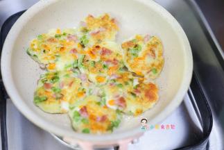 两面金黄后就可以了，如果你觉得还没熟可以加一点点水继续加热一下就好了