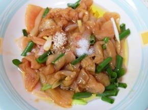 最后加入鸡精、盐和玉米油。