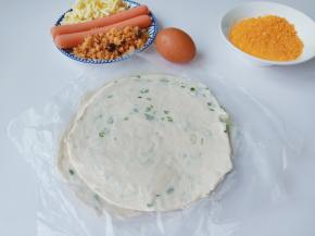 手抓饼提前从冷冻室取出来化一下。