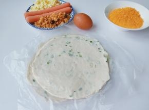 手抓饼提前从冷冻室取出来化一下。