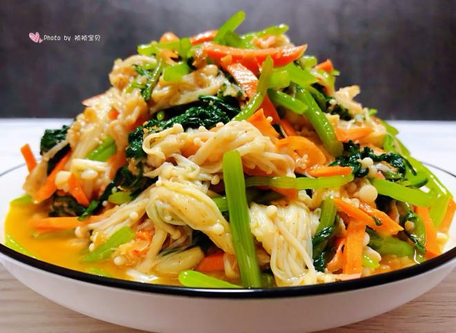 茼蒿凉拌胡萝卜金针菇