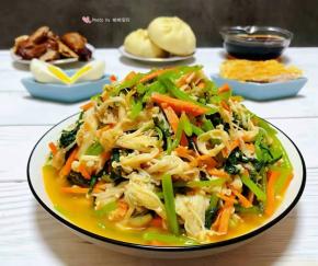 营养丰盛的早餐会给家人带来一天的美好心情