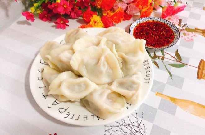 茄子猪肉馅儿饺子