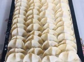 依次包好所有的饺子！