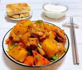 搭配葱花饼和牛奶一起吃营养丰富