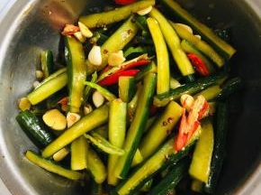 抓拌均匀，放入冰箱冷藏保存即可，随吃随取！特别的方便！