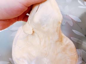 静置好的面团能拉出粗膜