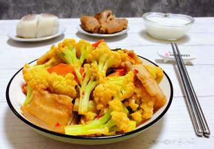 花菜的营养价值非常丰富经常食用对身体有益处