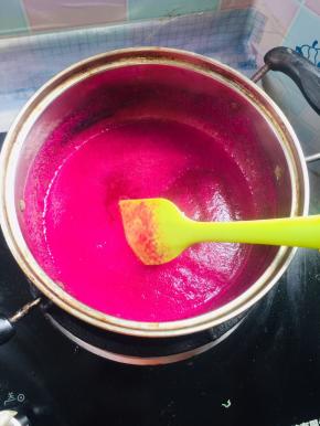 搅拌均匀至白凉粉融化！