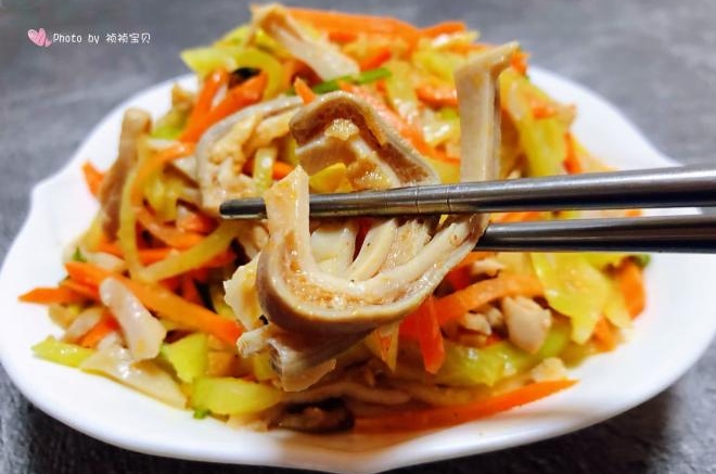 麻辣猪肚拌莴笋丝