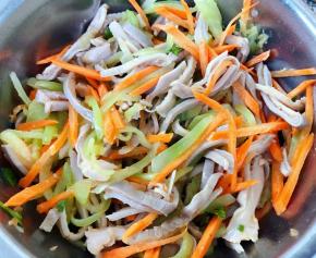 所有调味料拌匀入味即可享用