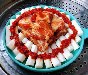 放入烧开水的蒸锅中大火蒸二十五分钟