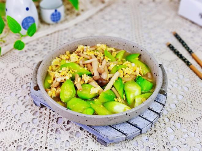 菌菇丝瓜炒鸡蛋
