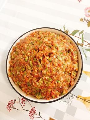 槐花猪肉馅儿1大碗！（具体做法已发帖，在上一个食谱！）