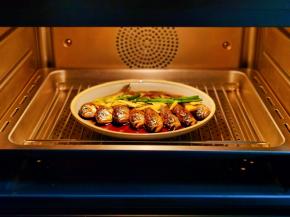 入蒸箱蒸8分钟。