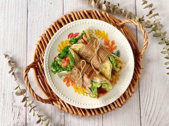 快手午餐肉蔬菜卷饼