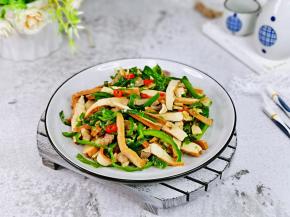 盛出装盘，即可食用。