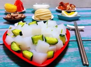 为家人每天换着花样做出营养健康的美食是我最开心的事情