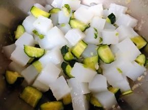 所有的调味料拌匀入味即可享用