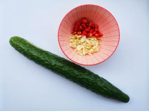 准备好所有食材。