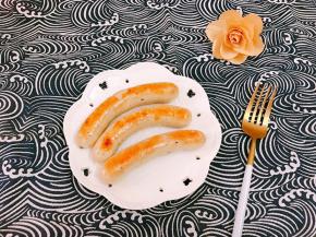 配上两片全麦吐司