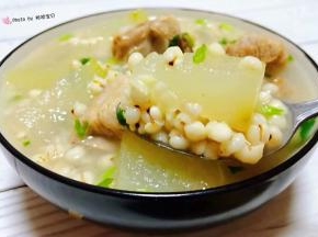 冬瓜入口即化薏米具有独特的米香混搭着排骨的香浓绝对是一级棒