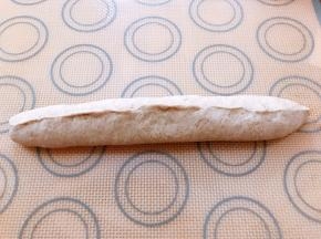 再把上下捏合起来，一定要捏紧