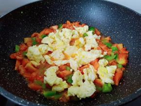 最后加入炒好的鸡蛋块。