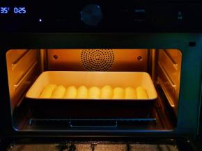 再次入发酵箱35度30分钟左右。