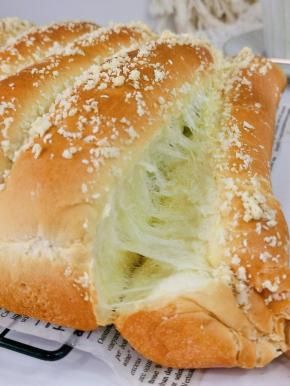 香甜松软，再来一张拉丝的图。