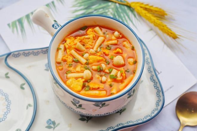 番茄菌菇鸡蛋汤