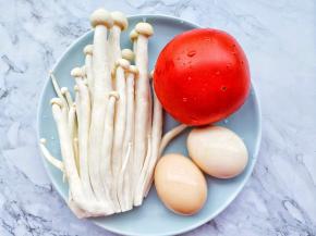 准备好所有食材。