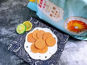 又香又脆的黑芝麻小脆饼完成