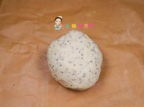 用手揉成这样的团
